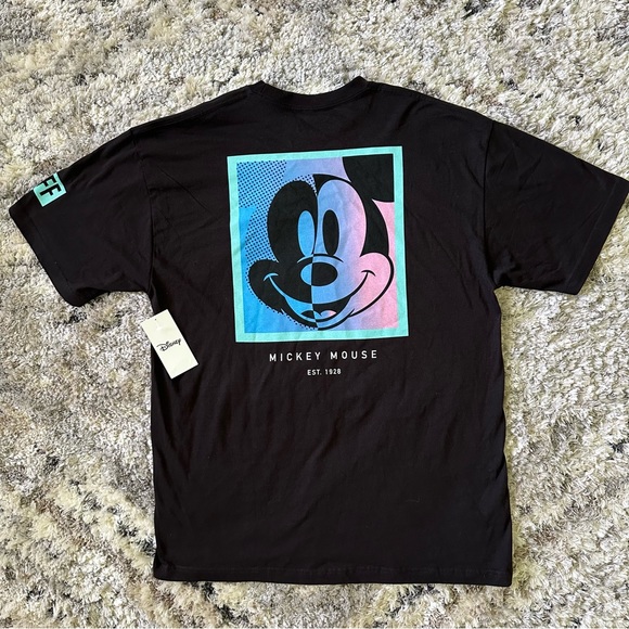NWT Disney Mickey Mouse Black Short Sleeve Shirt Size XL - Picture 8 of 8